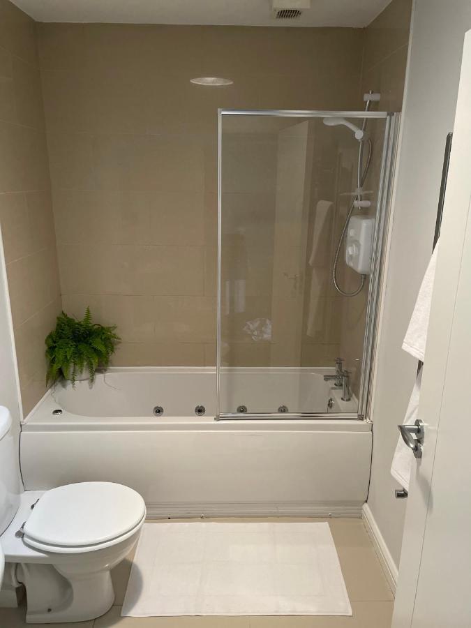 Private Double Room & Bathroom Naas Esterno foto